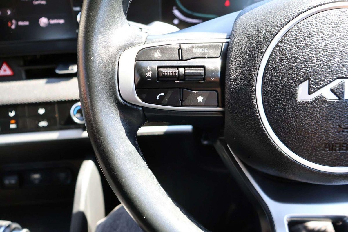 2023 Kia Sportage image 18