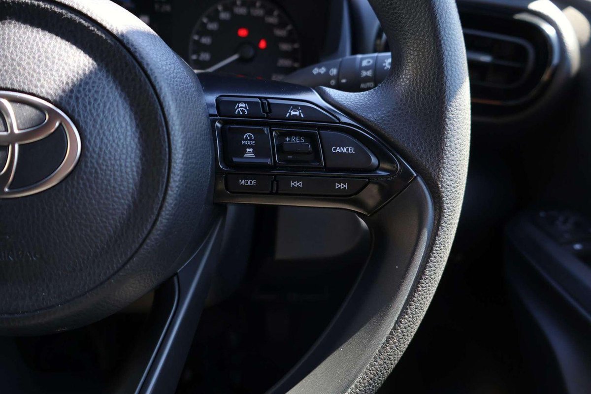2025 Toyota Yaris Ascent Sport Hybrid MXPH10R image 19
