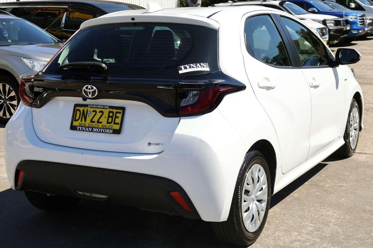 2025 Toyota Yaris Ascent Sport Hybrid MXPH10R image 5
