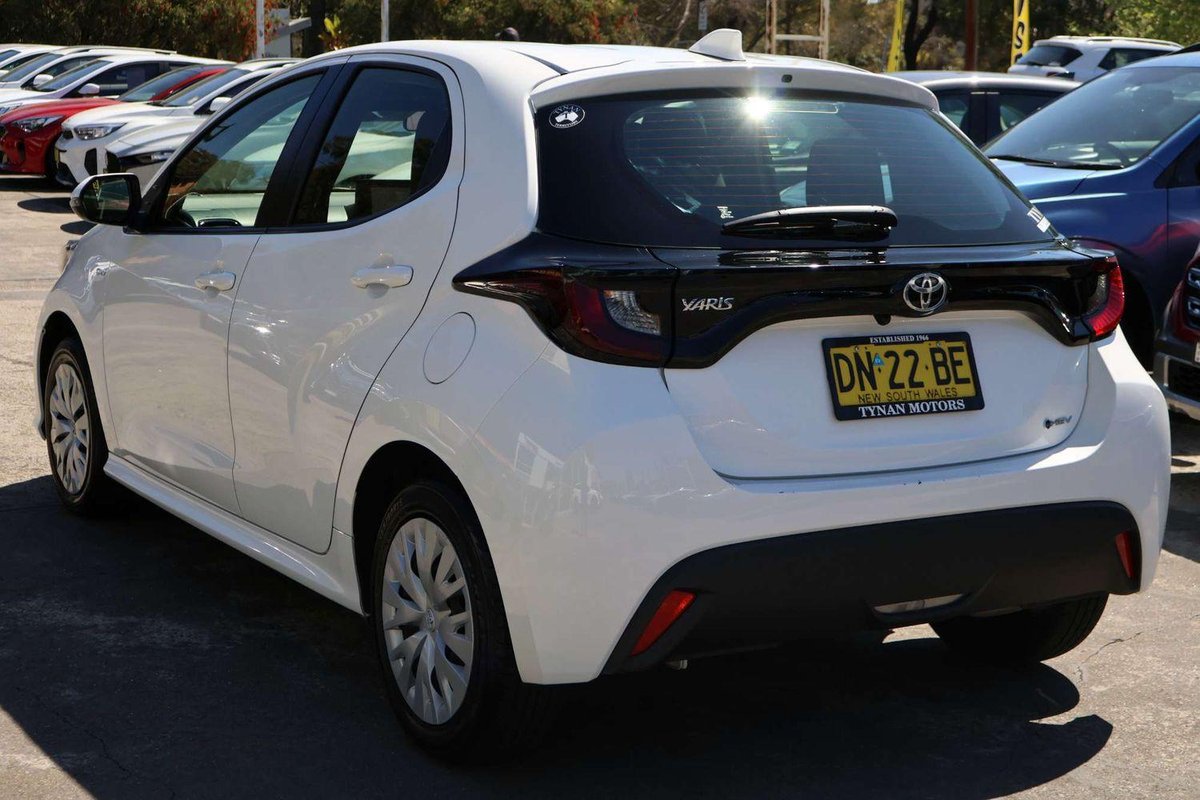 2025 Toyota Yaris Ascent Sport Hybrid MXPH10R image 7