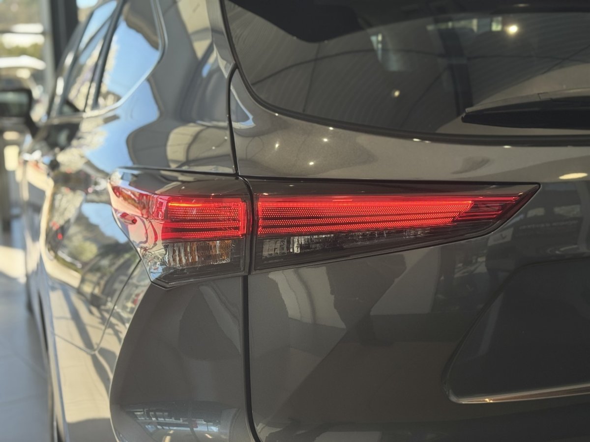 2022 Toyota Kluger GX AWD 2.5L Auto CVT Wagon image 7