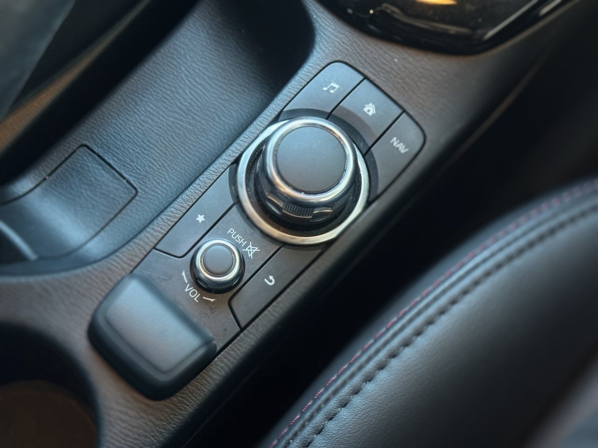 2016 Mazda CX-3 sTouring DK image 17