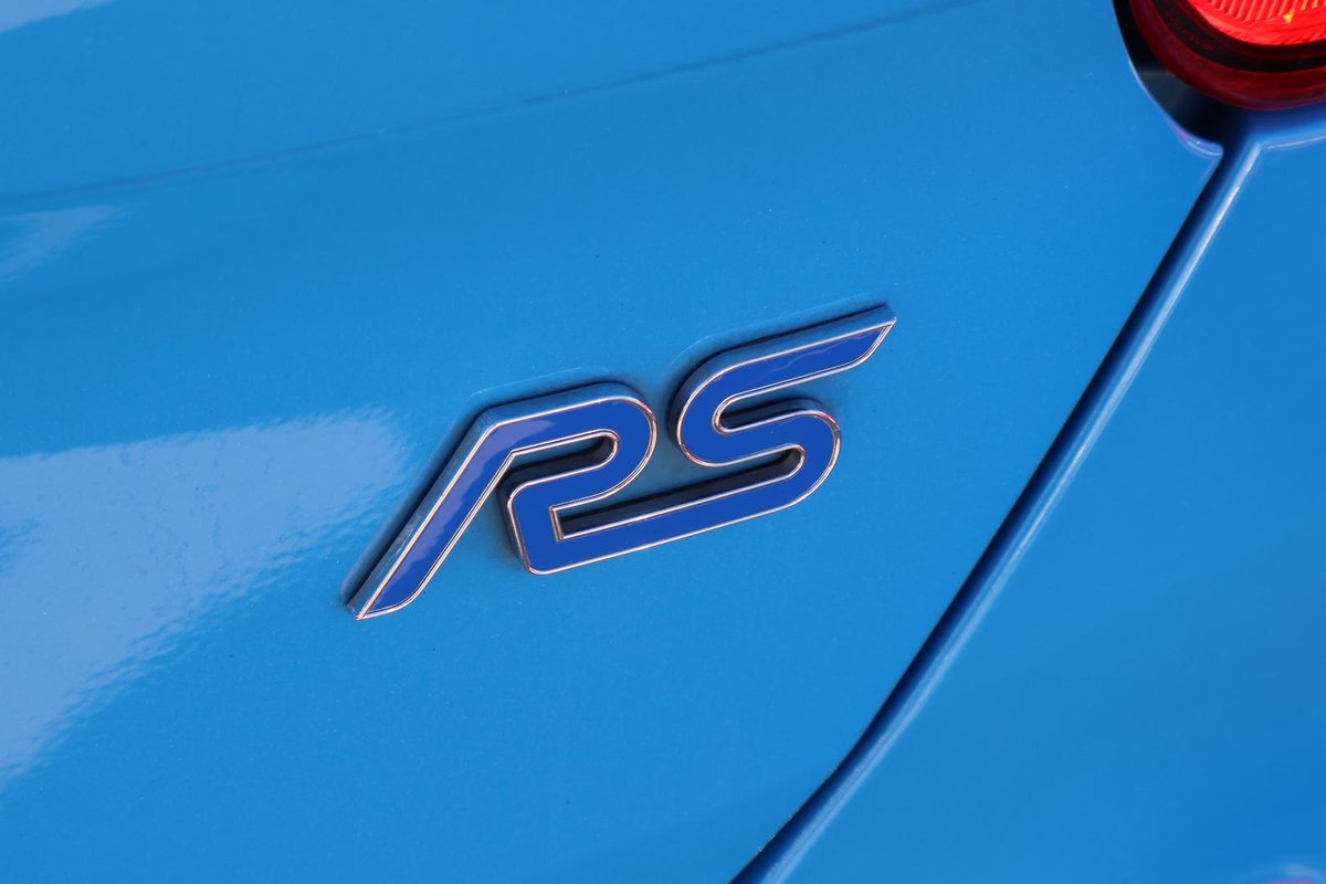 2017 Ford Focus RS LZ AWD image 12