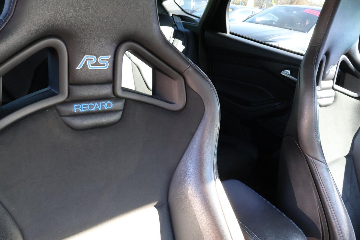 2017 Ford Focus RS LZ AWD image 15