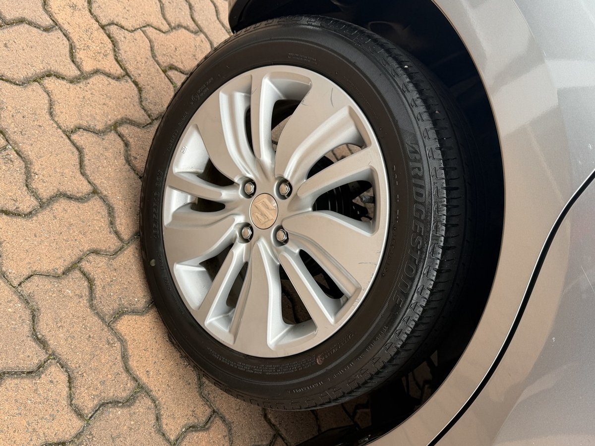 2019 Suzuki Swift GL Navigator AZ image 10
