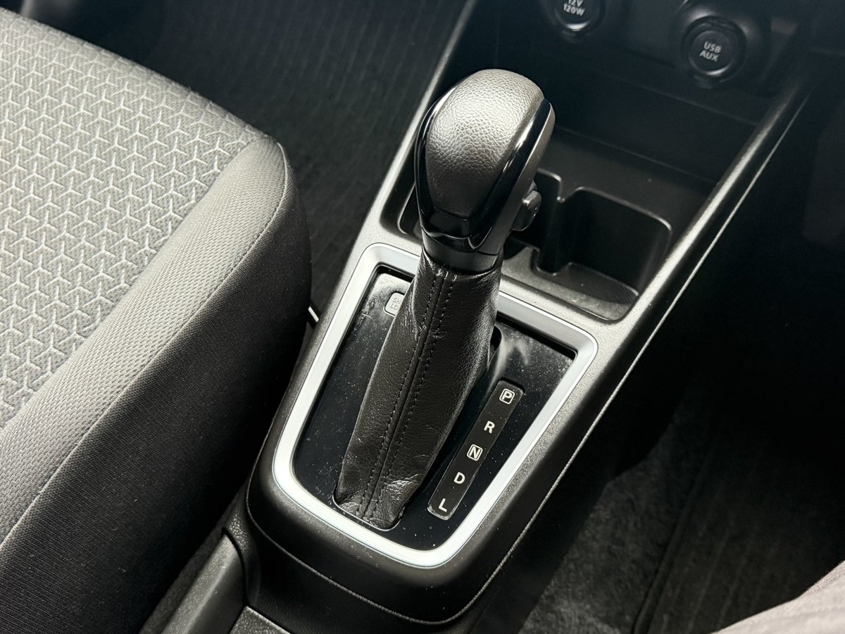 2019 Suzuki Swift GL Navigator AZ image 15