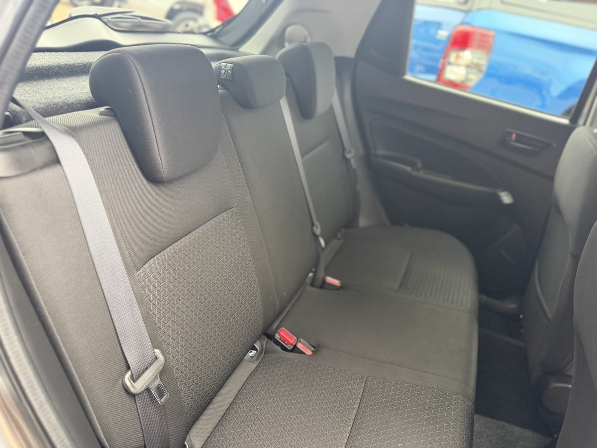 2019 Suzuki Swift GL Navigator AZ image 22