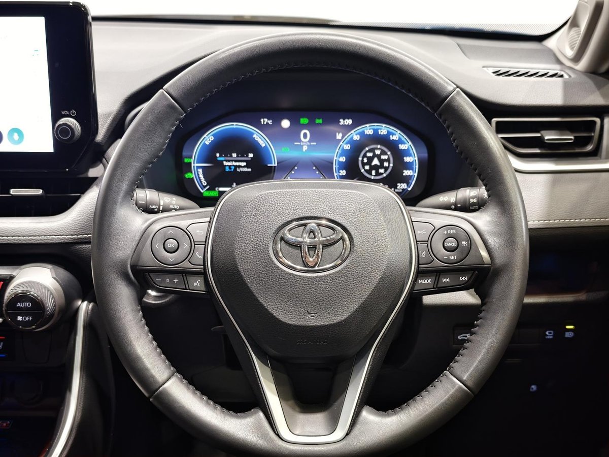 2023 Toyota RAV4 Cruiser AXAH52R image 9