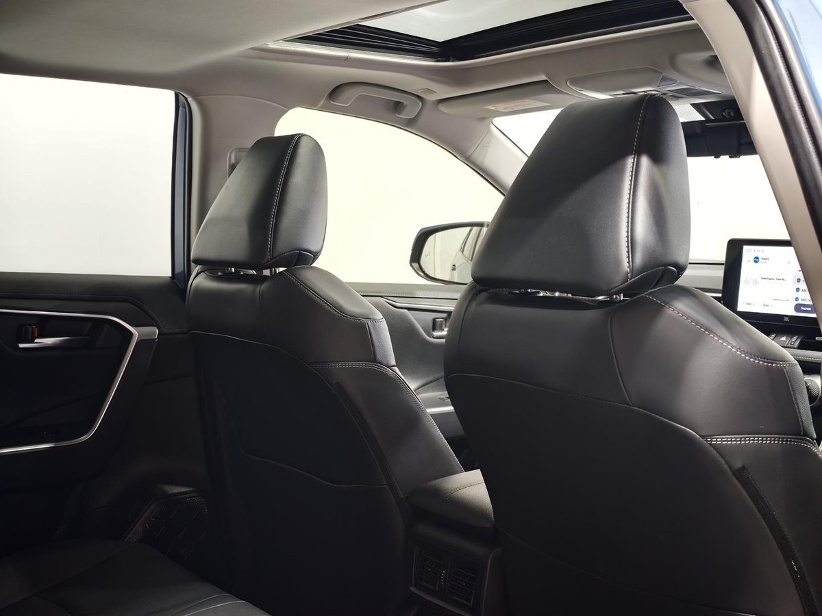 2023 Toyota RAV4 Cruiser AXAH52R image 21