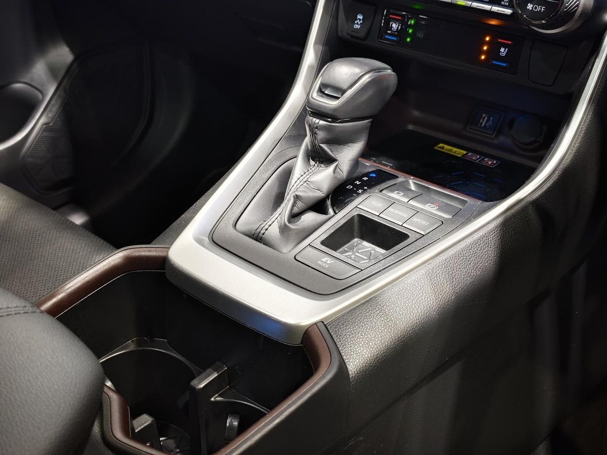 2023 Toyota RAV4 Cruiser AXAH52R image 15