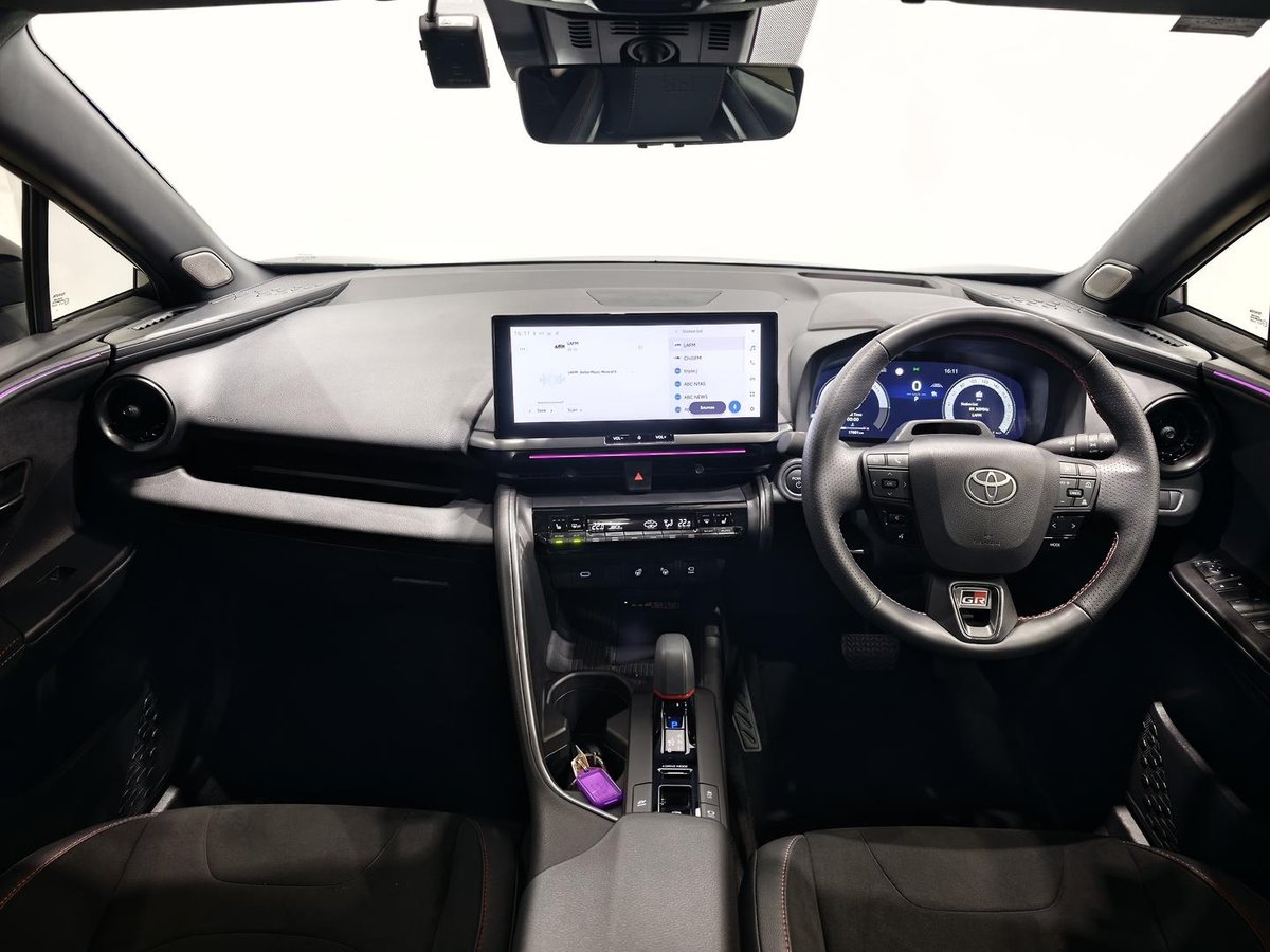 2025 Toyota C-HR GR Sport MAXH25R 4X4 On Demand image 20