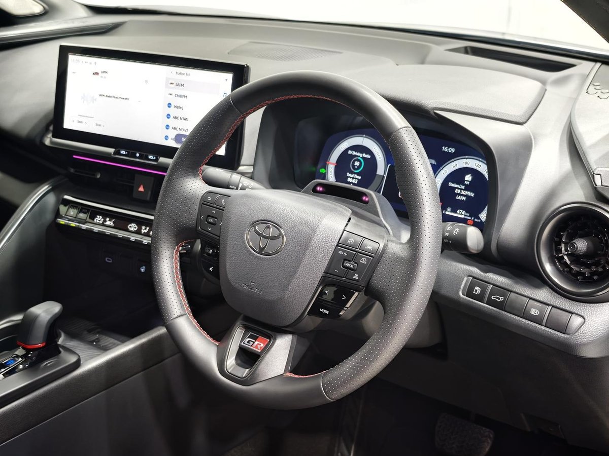 2025 Toyota C-HR GR Sport MAXH25R 4X4 On Demand image 10