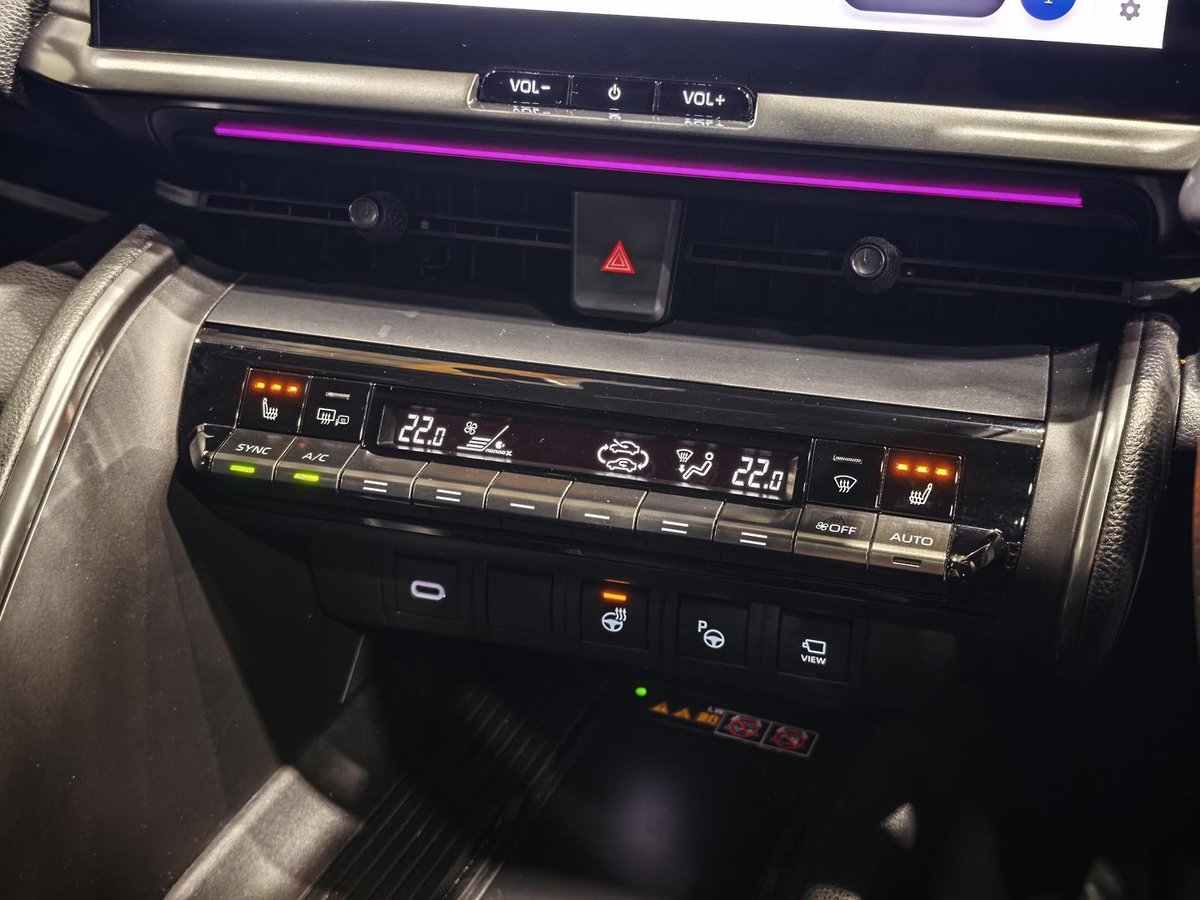 2025 Toyota C-HR GR Sport MAXH25R 4X4 On Demand image 17