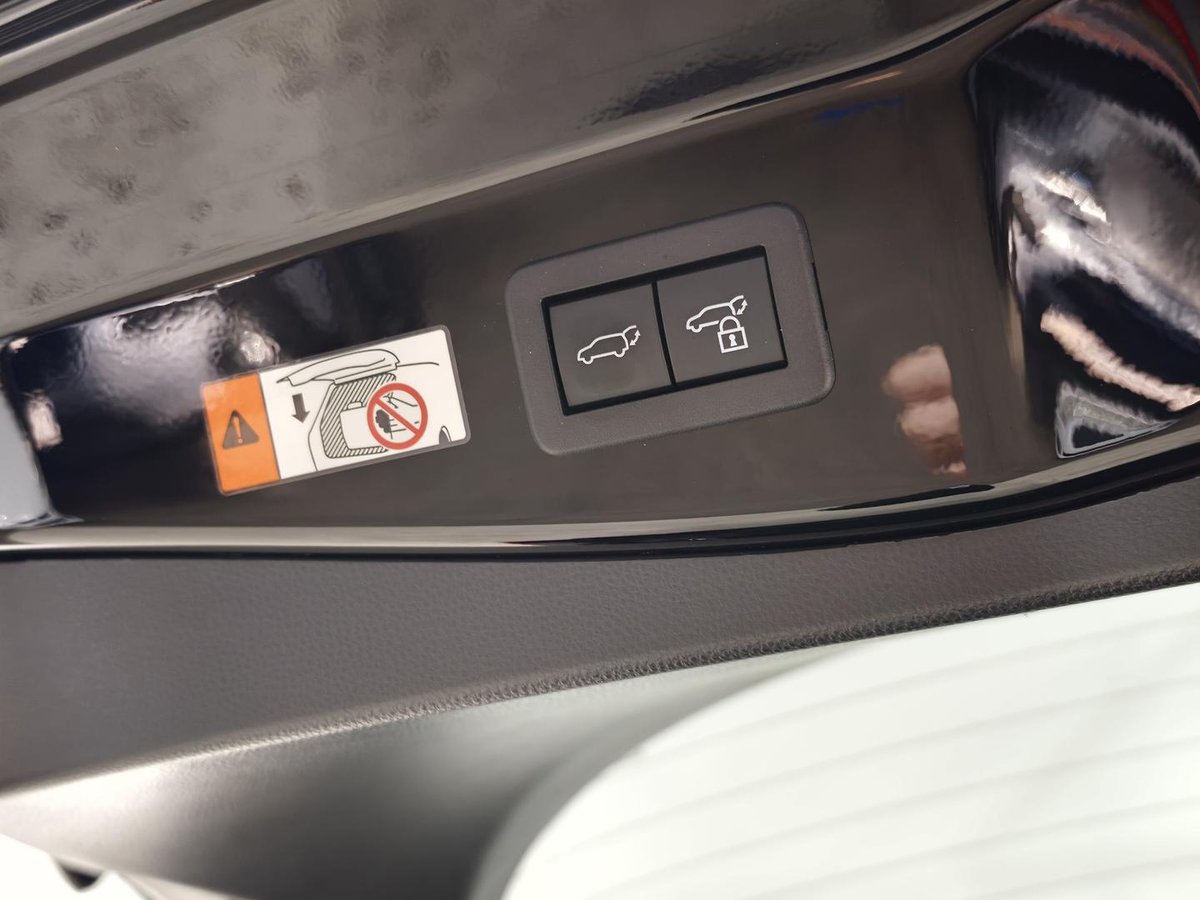 2025 Toyota C-HR GR Sport MAXH25R 4X4 On Demand image 24