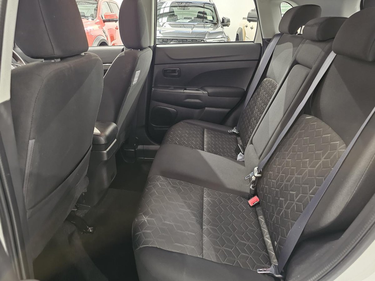 2024 Mitsubishi ASX ES XD MY24 image 25