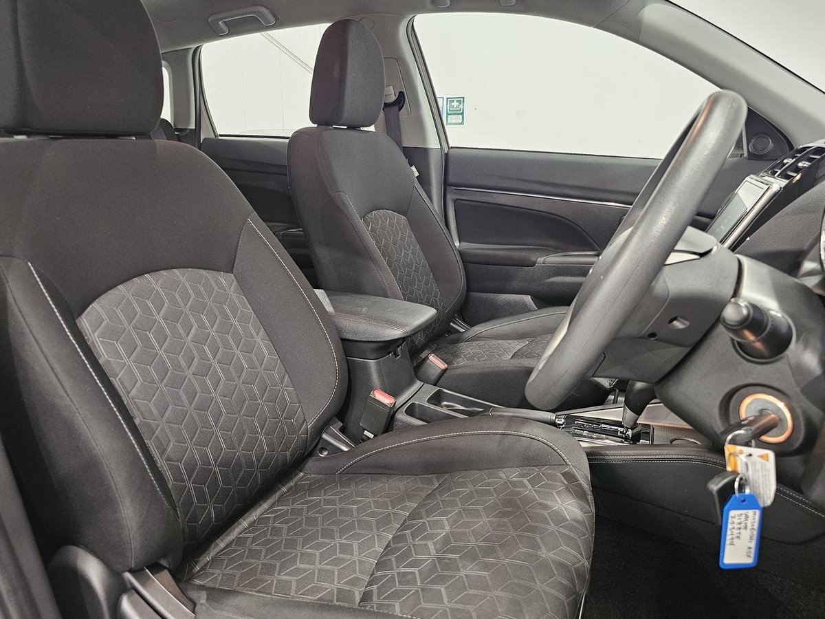 2024 Mitsubishi ASX ES XD MY24 image 11