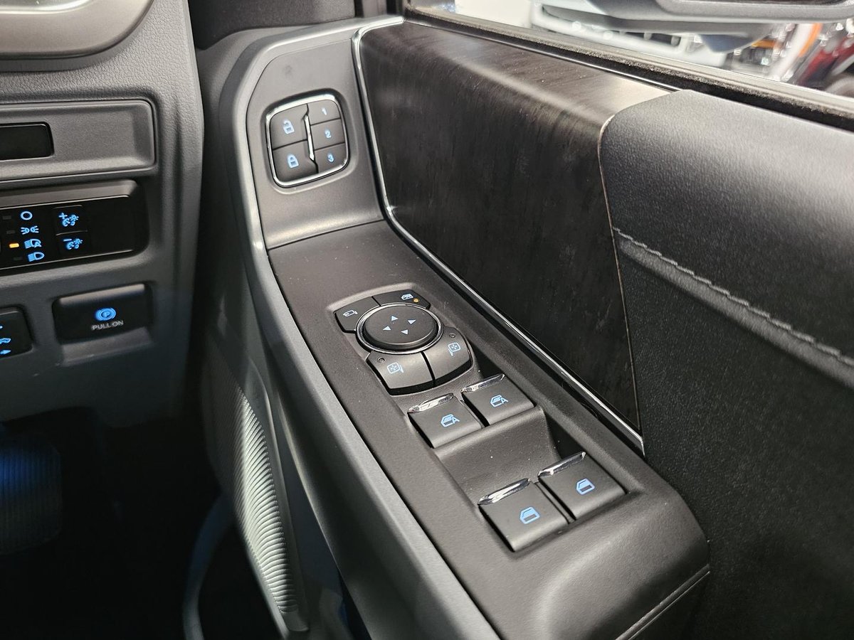 2023 Ford F-150 Lariat MY23 4X4 Dual Range image 25