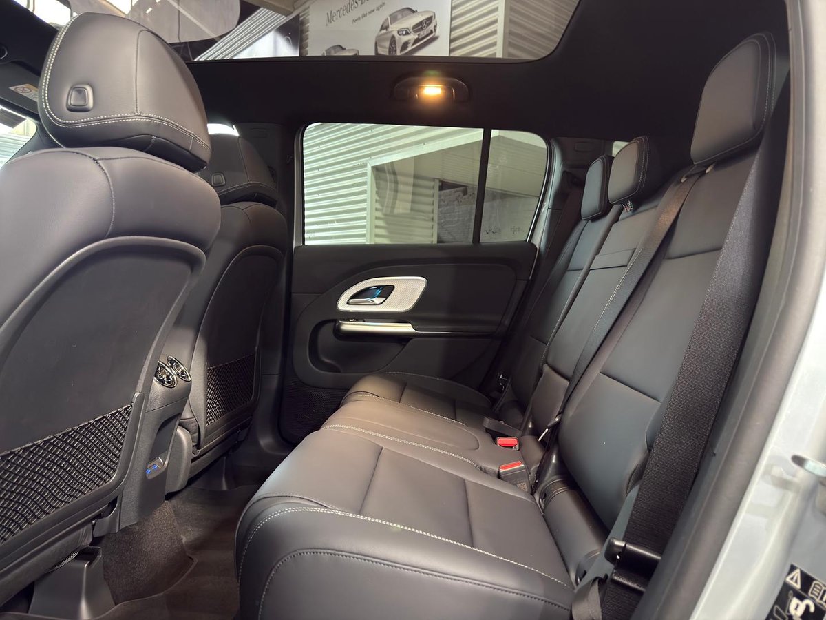 2026 Mercedes-Benz GLB-Class image 13