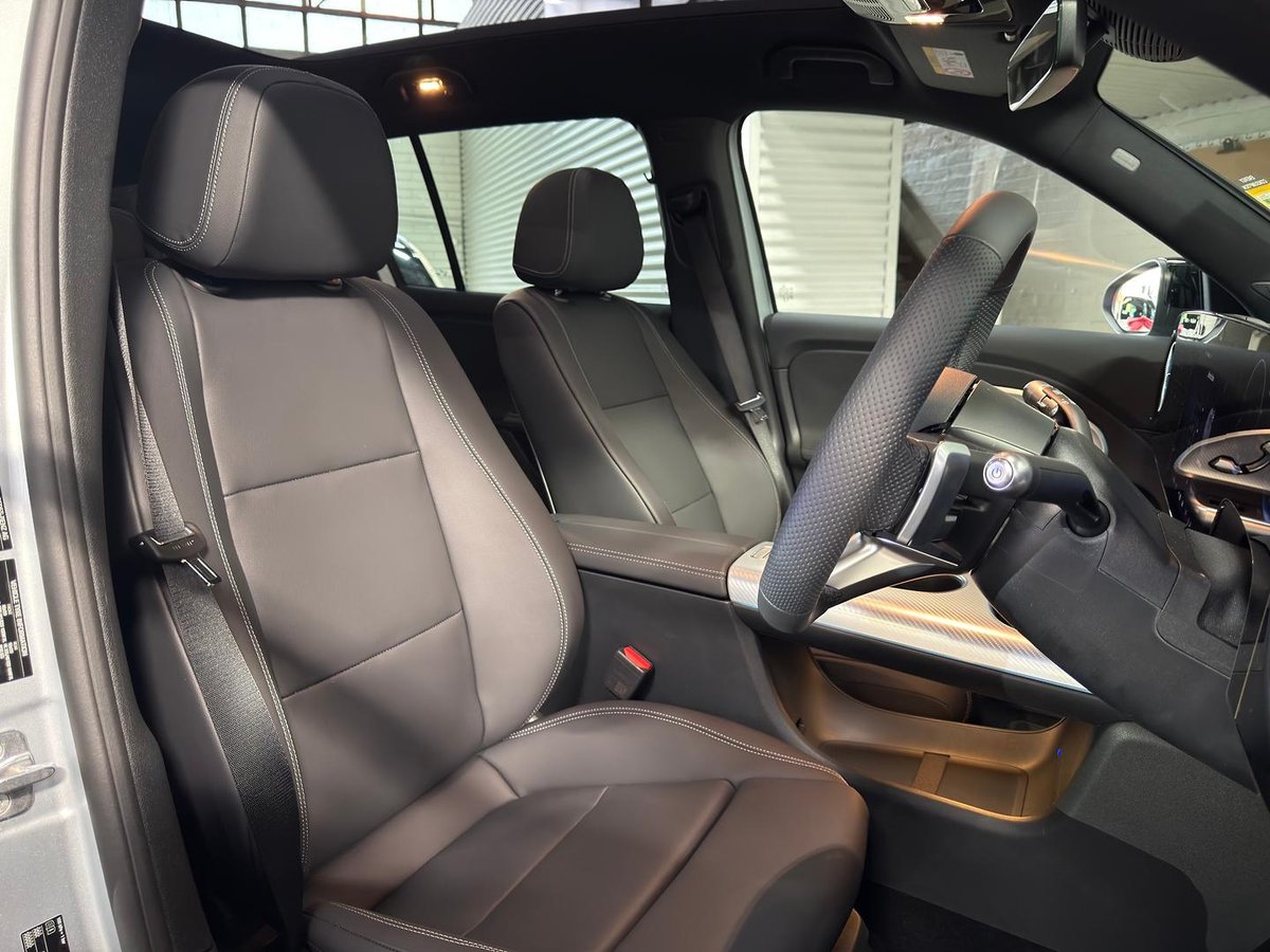 2026 Mercedes-Benz GLB-Class image 35