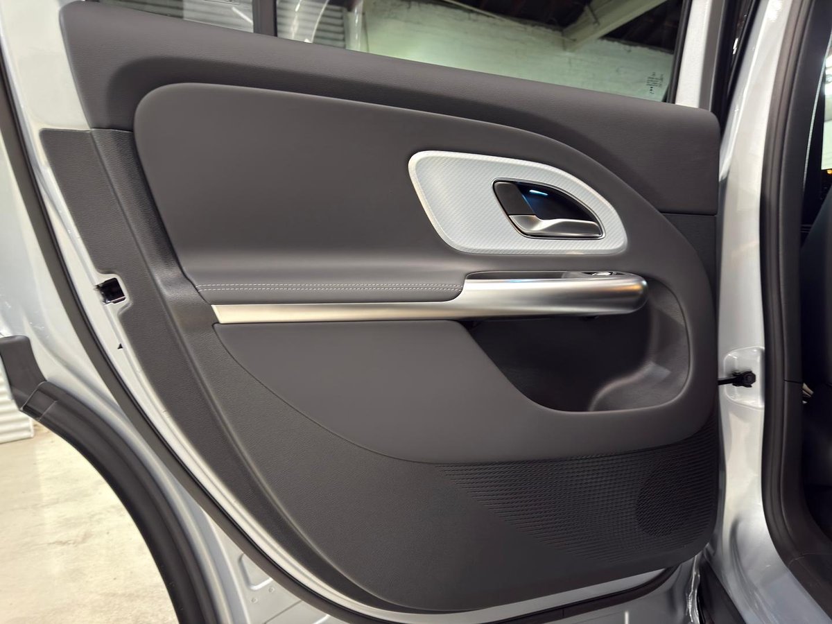 2026 Mercedes-Benz GLB-Class image 29