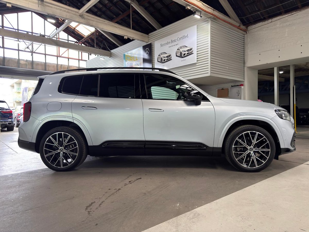 2026 Mercedes-Benz GLB-Class image 14