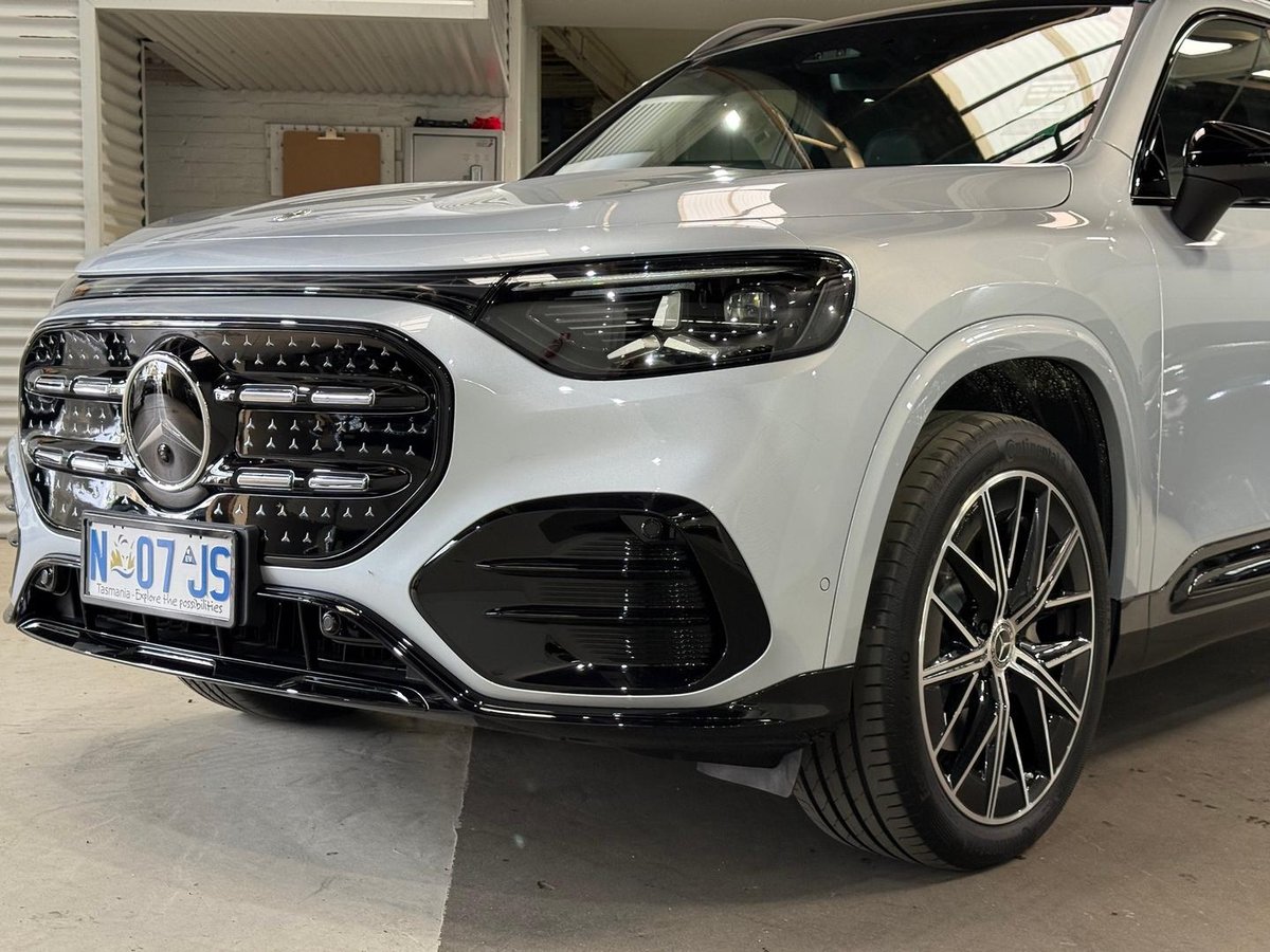 2026 Mercedes-Benz GLB-Class image 16