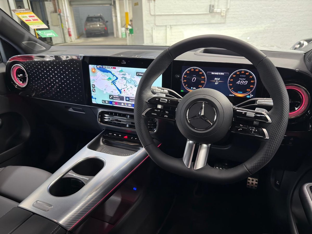 2026 Mercedes-Benz GLB-Class image 41