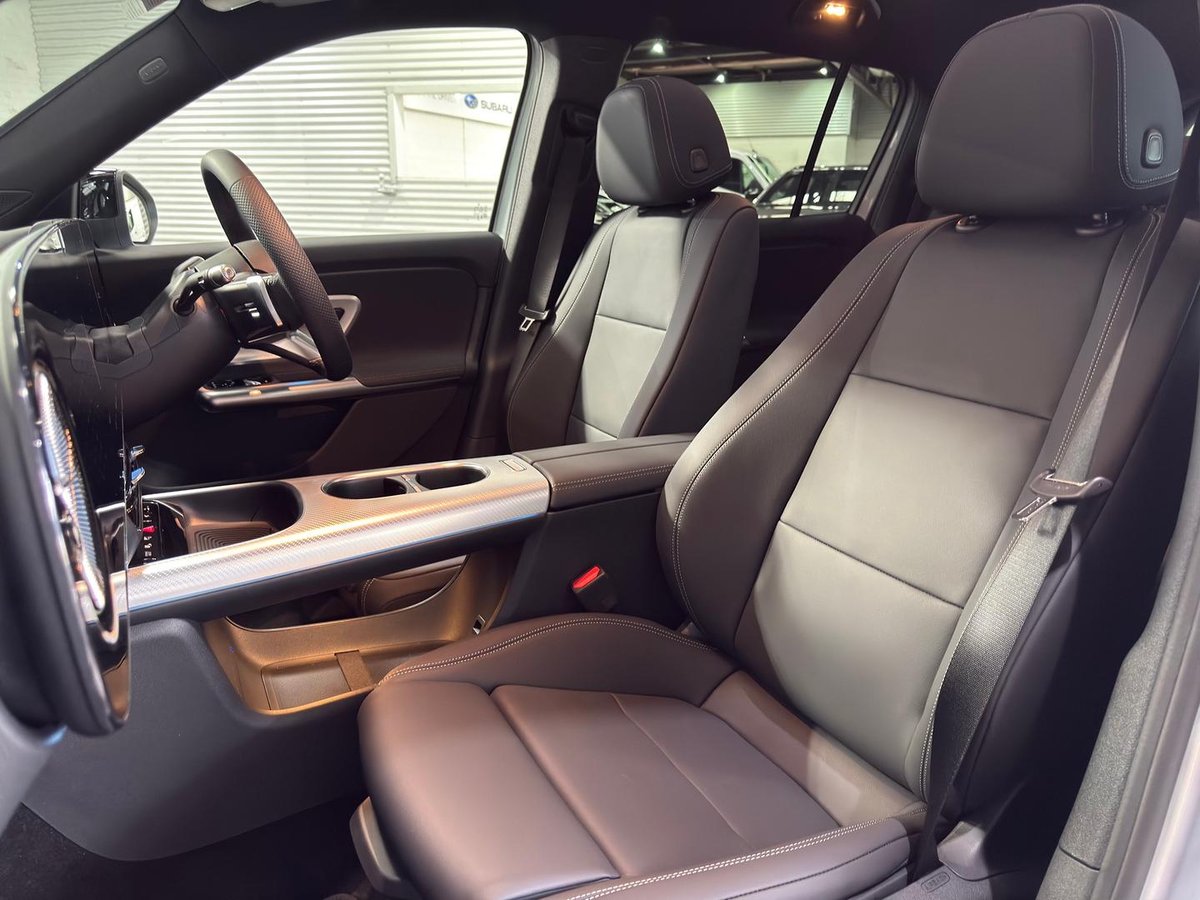 2026 Mercedes-Benz GLB-Class image 25