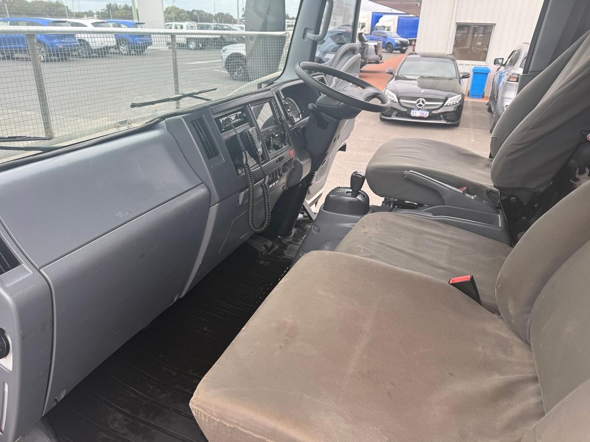 2019 Isuzu N Series NPS 45/75-155 image 25