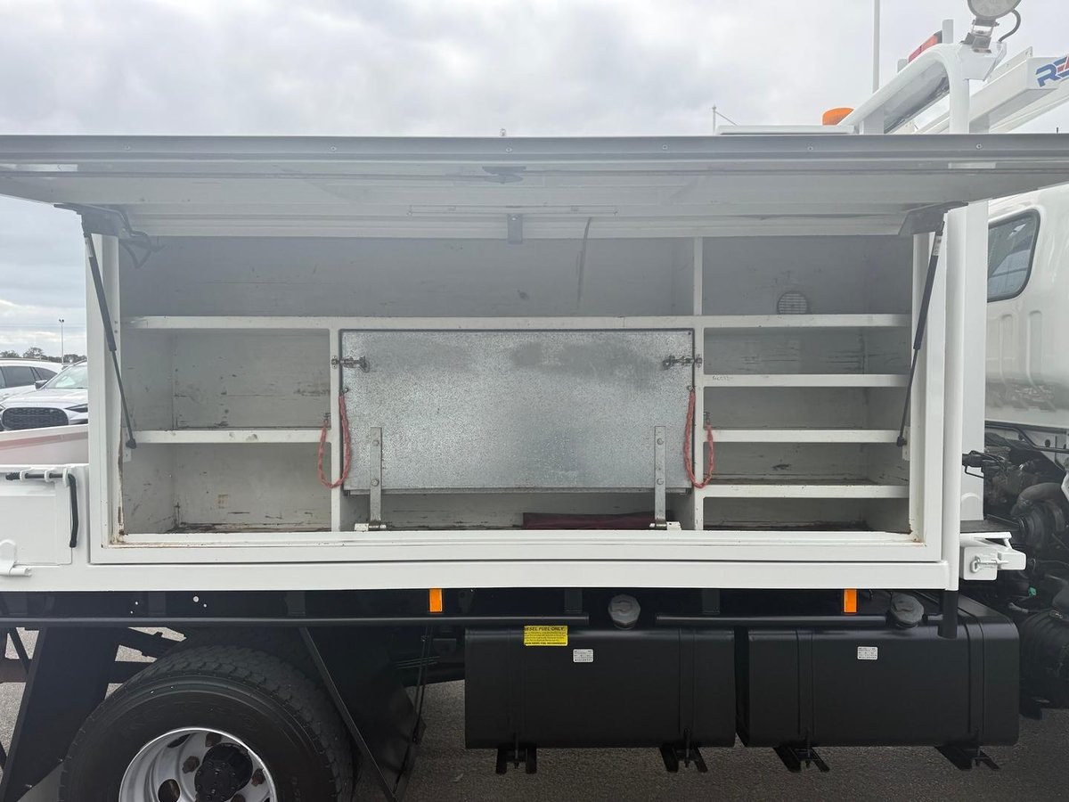 2019 Isuzu N Series NPS 45/75-155 image 19