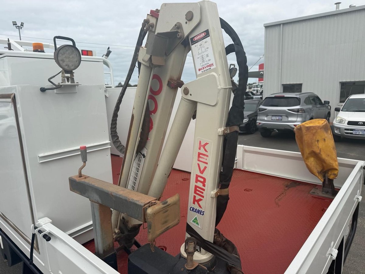2019 Isuzu N Series NPS 45/75-155 image 15
