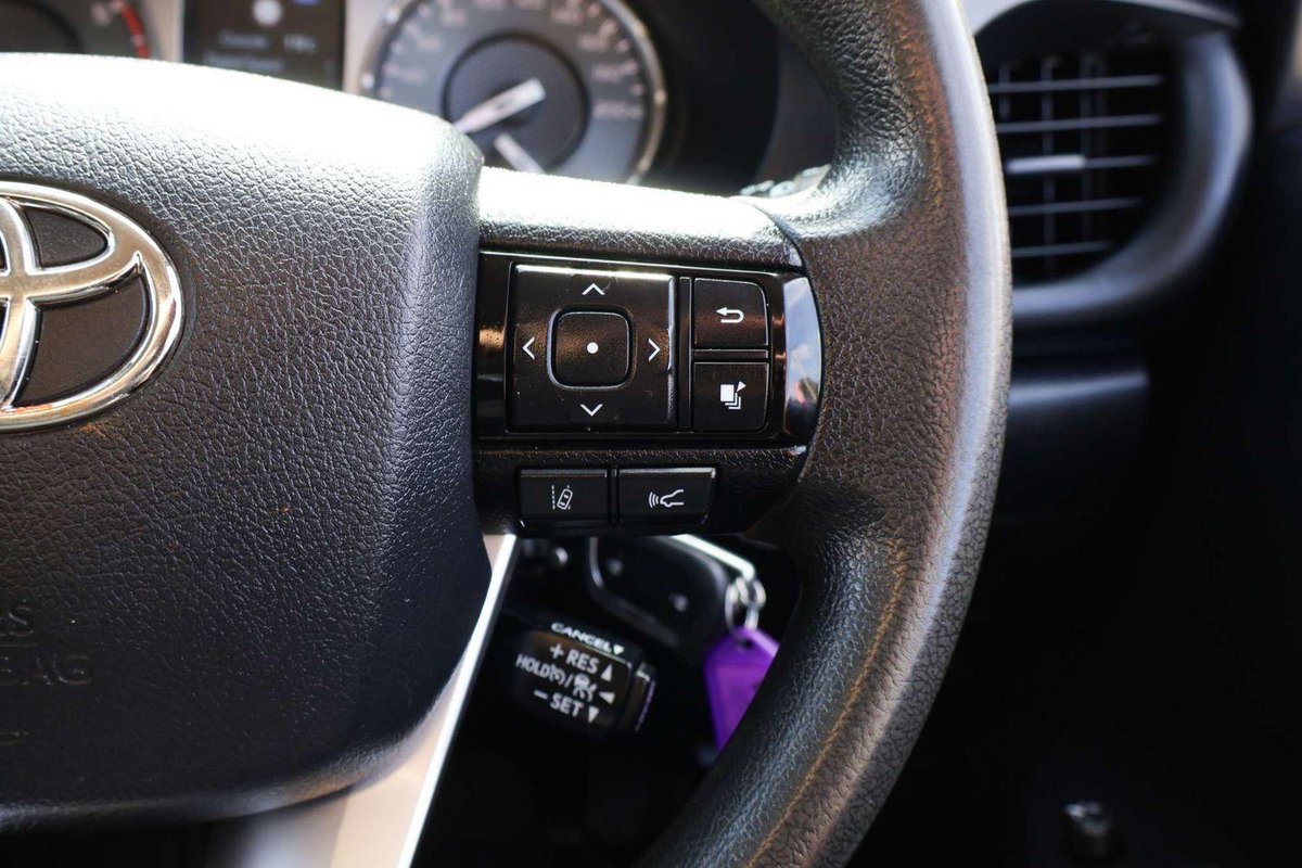 2023 Toyota Hilux SR GUN126R 4X4 Dual Range image 19