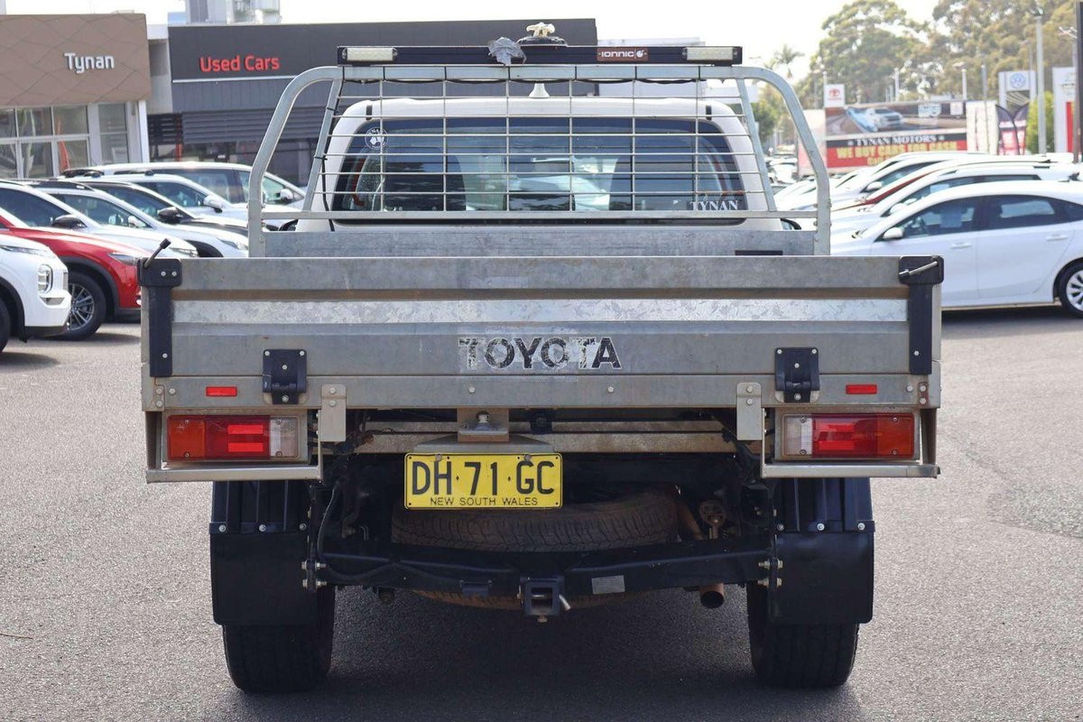 2023 Toyota Hilux SR GUN126R 4X4 Dual Range image 6