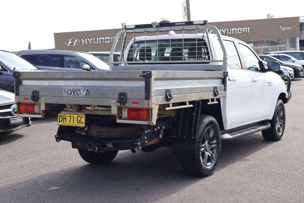 2023 Toyota Hilux SR GUN126R 4X4 Dual Range image 7