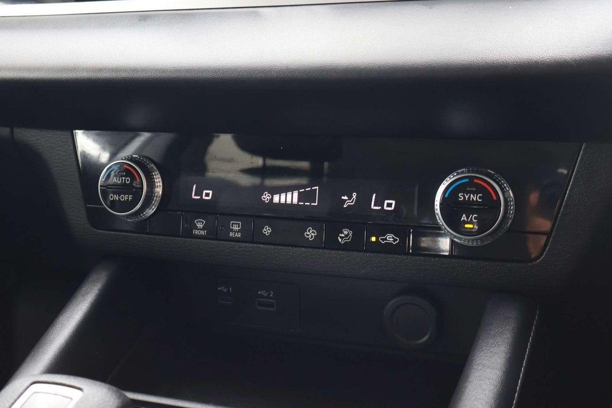2024 Mitsubishi Outlander ES ZM MY24 image 14