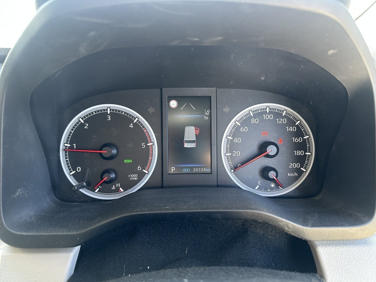 2023 Toyota Hiace LWB GDH300R image 13