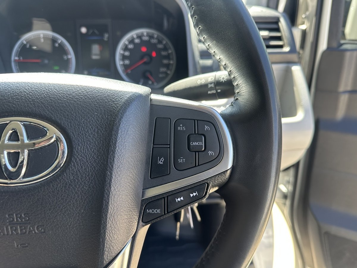 2023 Toyota Hiace LWB GDH300R image 14