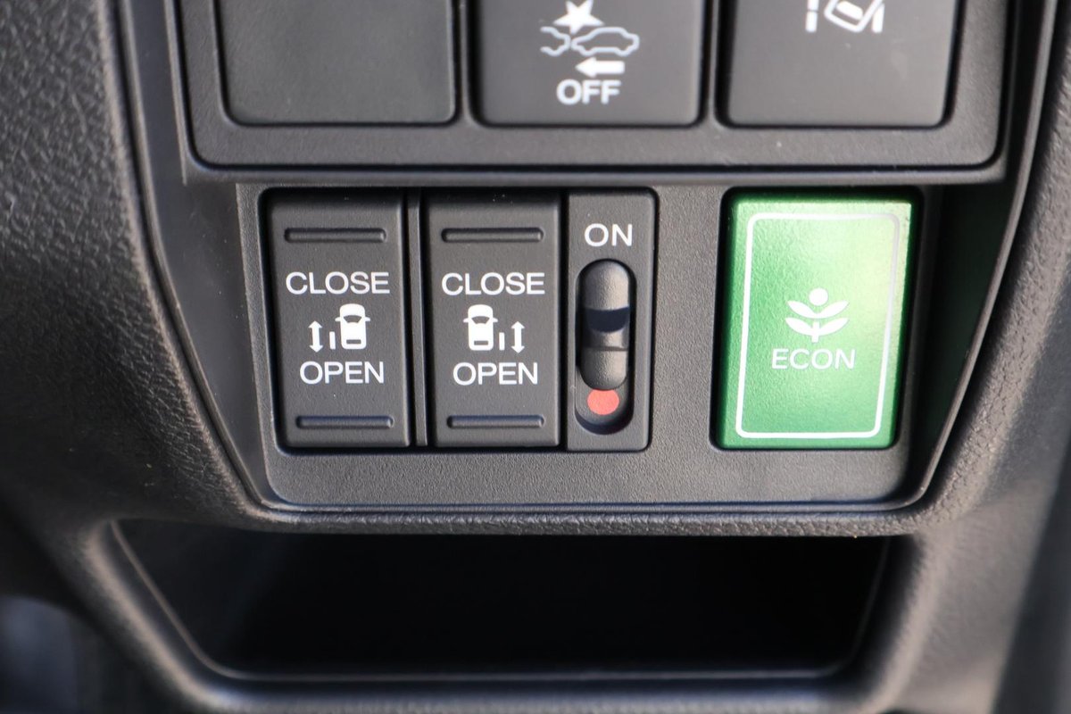 2018 Honda Odyssey VTi-L 5th Gen MY18 image 35
