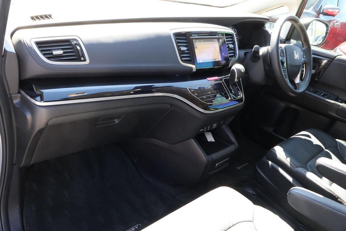 2018 Honda Odyssey VTi-L 5th Gen MY18 image 18