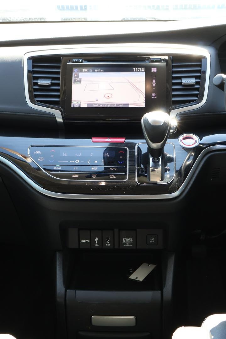 2018 Honda Odyssey VTi-L 5th Gen MY18 image 23