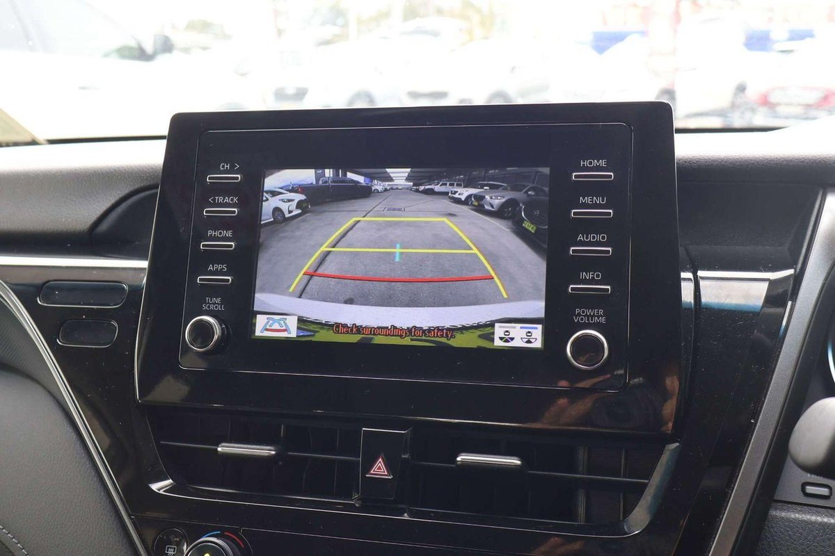 2024 Toyota Camry Ascent AXVH70R image 13