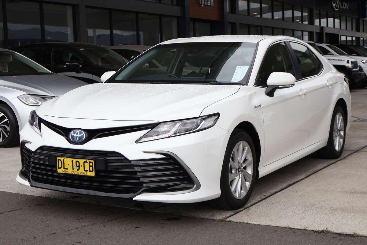 2024 Toyota Camry Ascent AXVH70R image 4