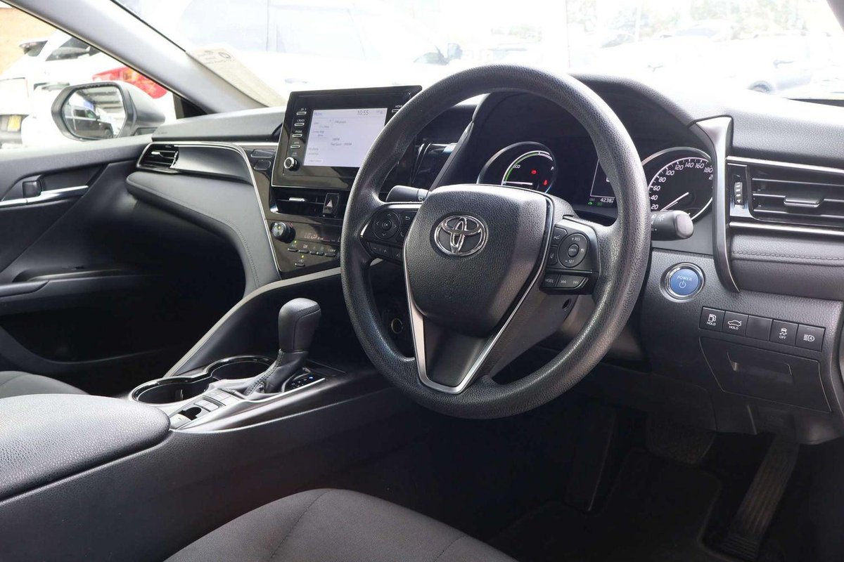 2024 Toyota Camry Ascent AXVH70R image 10