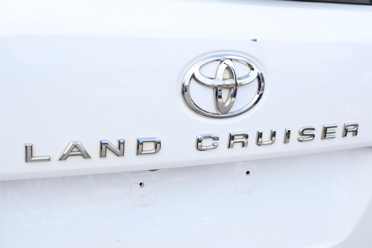 2024 Toyota Landcruiser GXL FJA300R 4X4 Dual Range image 10