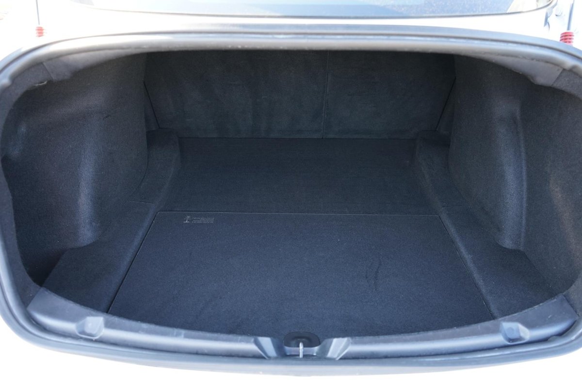 2019 Tesla Model 3 Standard Range Plus image 13