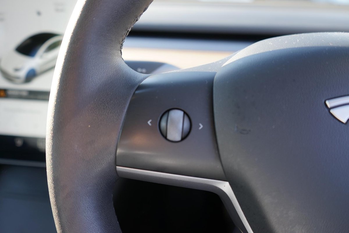2019 Tesla Model 3 Standard Range Plus image 17