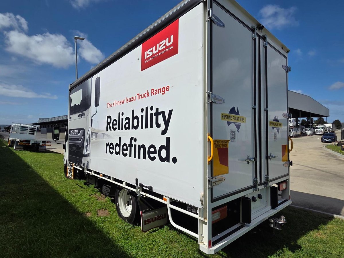 2025 Isuzu Nqr 88/80-190 8 Pallet Tautliner image 5