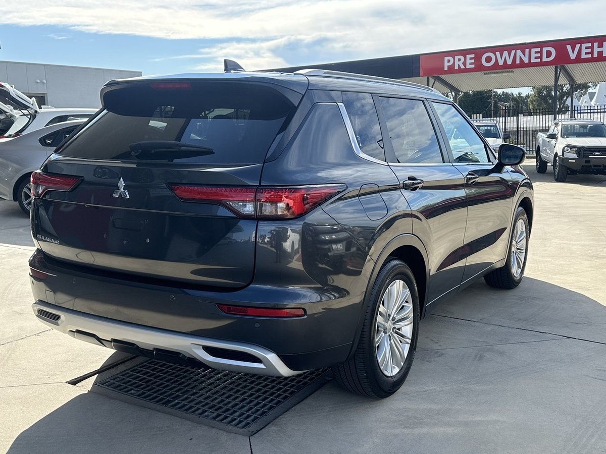 2024 Mitsubishi Outlander LS ZM MY24 image 6