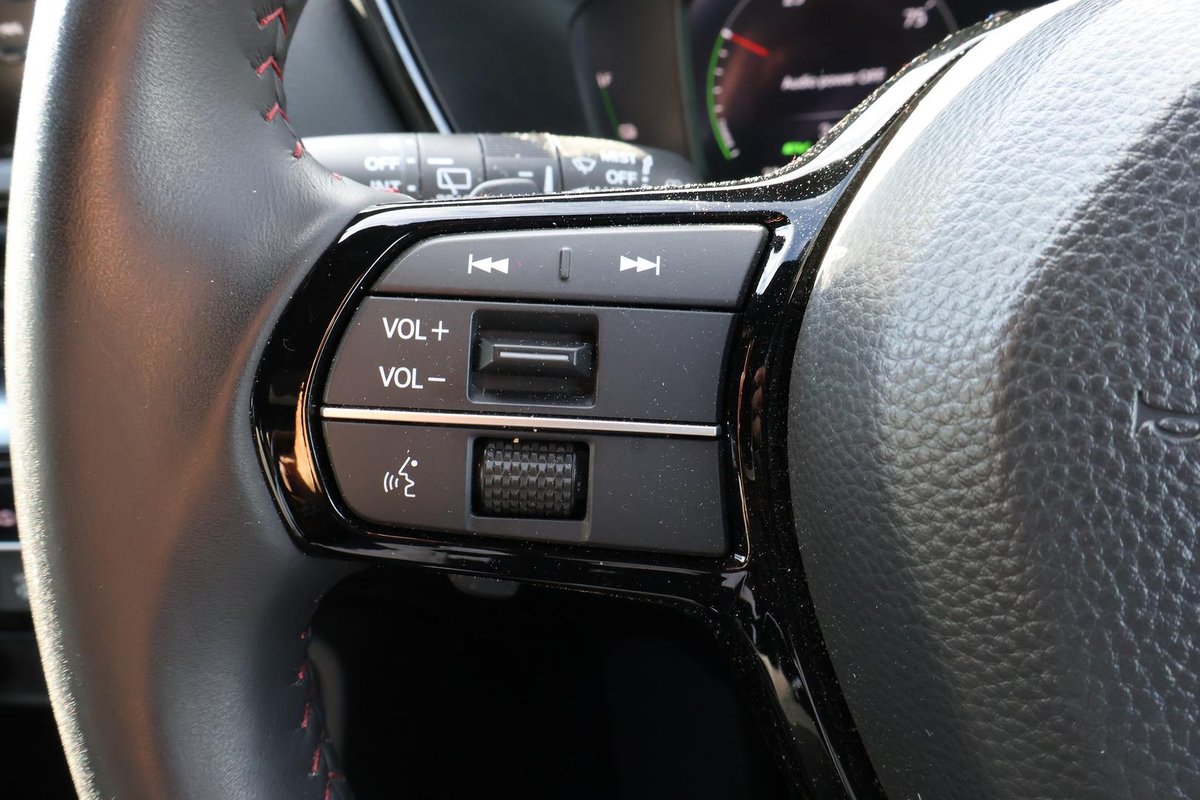 2024 Honda CR-V e:HEV RS MY24 image 33