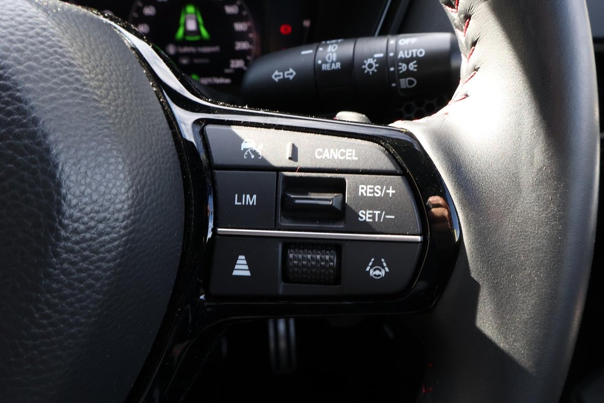 2024 Honda CR-V e:HEV RS MY24 image 34